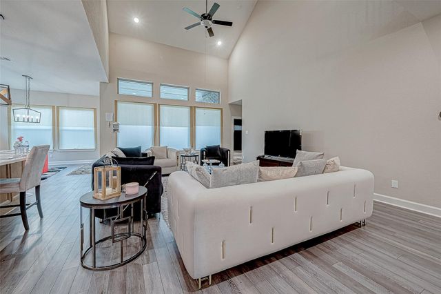 5806 Pearl Hill Court, Rosenberg, TX 77469