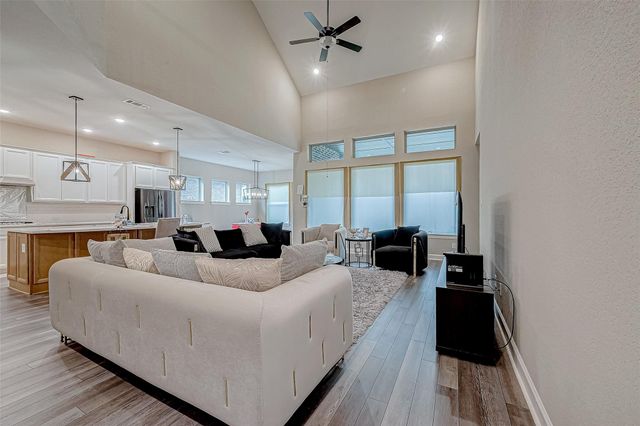 5806 Pearl Hill Court, Rosenberg, TX 77469