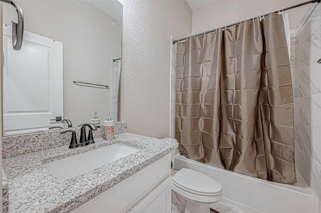 5806 Pearl Hill Court, Rosenberg, TX 77469