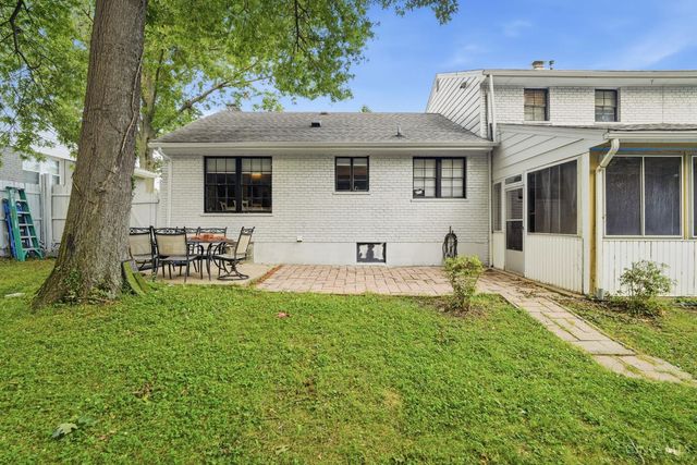 8881 Paw Paw Lane, Sycamore Twp, OH 45236