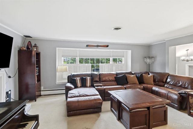 8881 Paw Paw Lane, Sycamore Twp, OH 45236