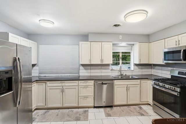 8881 Paw Paw Lane, Sycamore Twp, OH 45236