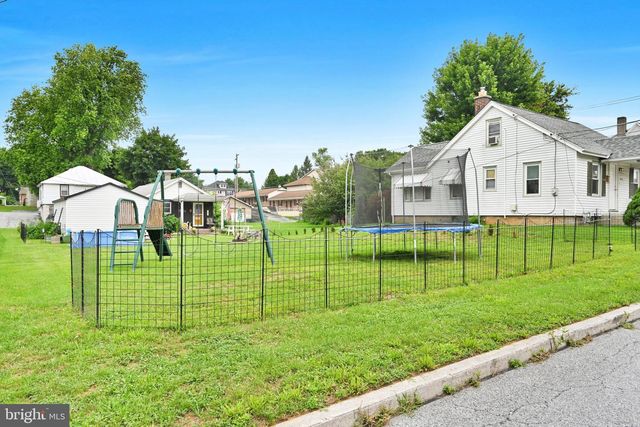 1515A E CARACAS AVE, Hershey, PA 17033