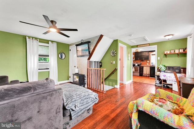 1515A E CARACAS AVE, Hershey, PA 17033