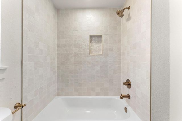 3725 Griggs Road, Houston, TX 77021