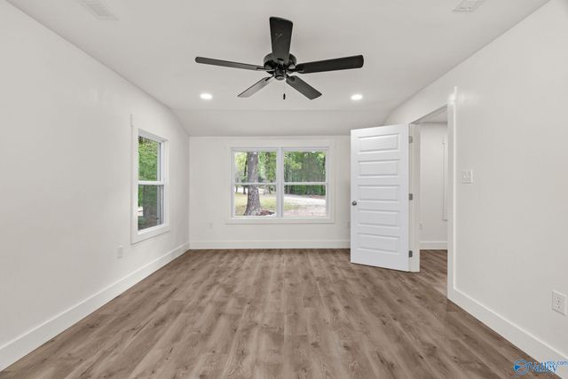 10690 Country Corner Road, Athens, AL 35614