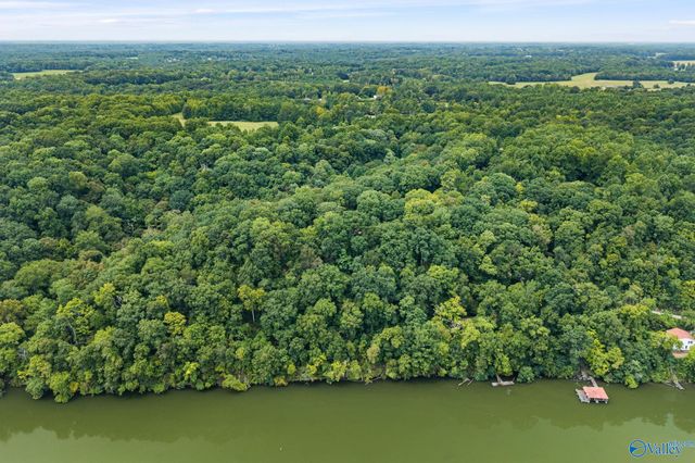 10690 Country Corner Road, Athens, AL 35614