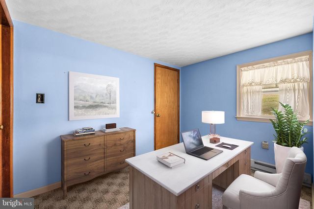 12706 HIGH POINT RD, Felton, PA 17322