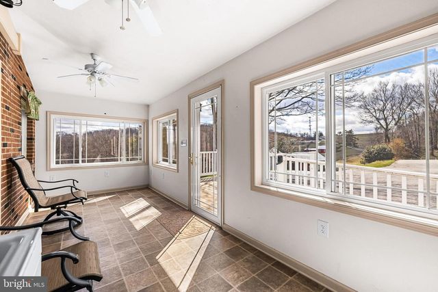 12706 HIGH POINT RD, Felton, PA 17322