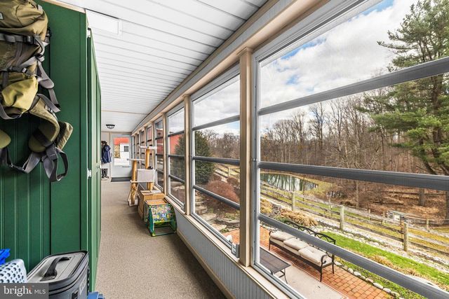 12706 HIGH POINT RD, Felton, PA 17322