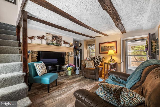 12706 HIGH POINT RD, Felton, PA 17322