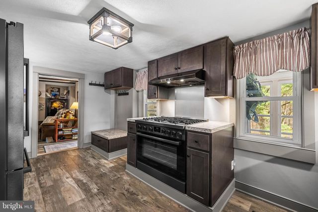 12706 HIGH POINT RD, Felton, PA 17322