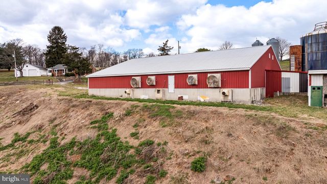 12706 HIGH POINT RD, Felton, PA 17322
