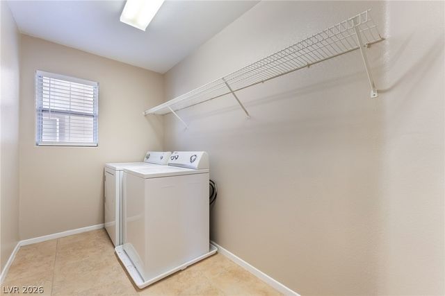 647 Moonlight Stroll Street, Henderson, NV 89002
