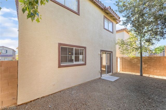 647 Moonlight Stroll Street, Henderson, NV 89002