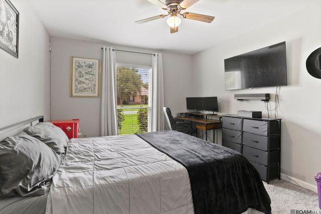 5364 River Meadow Dr, Baton Rouge, LA 70820