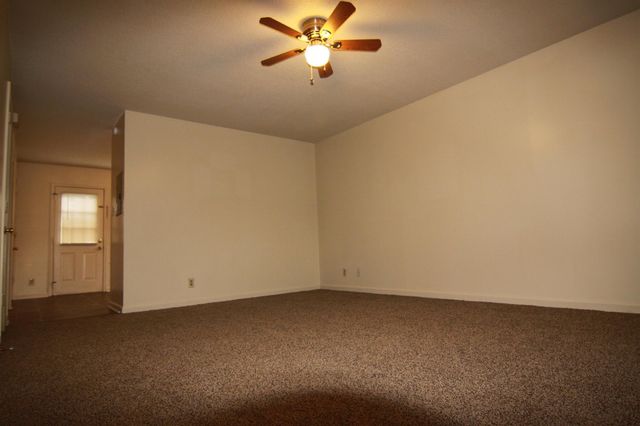 723 Peachers Mill Rd, Clarksville, TN 37042