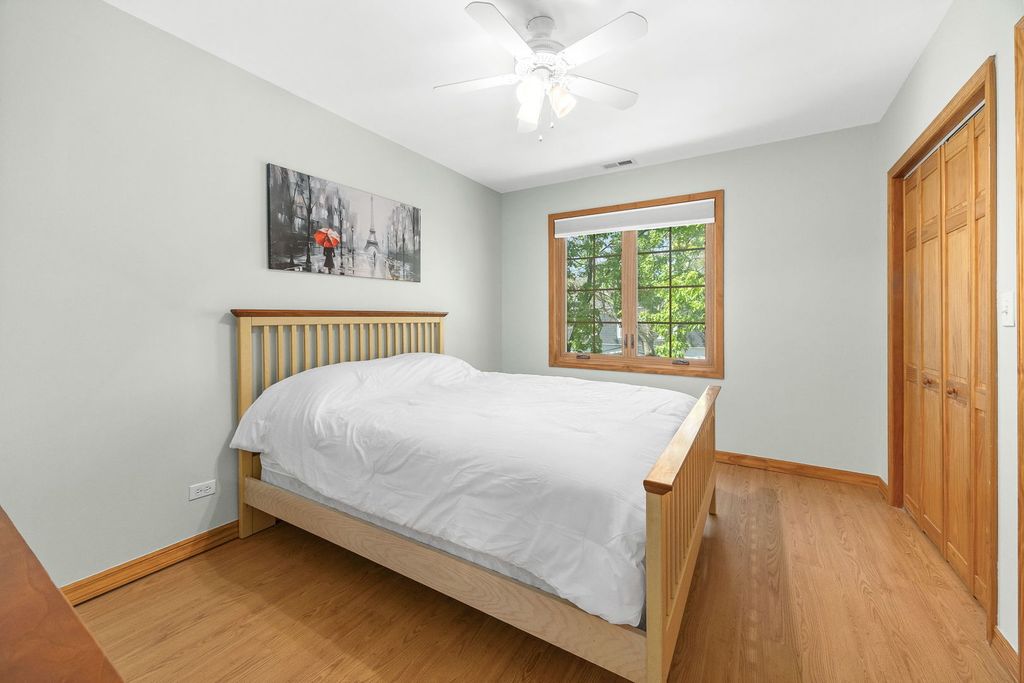 Image 21 of property listing at 7256 W Ibsen Street, Chicago, IL 60631