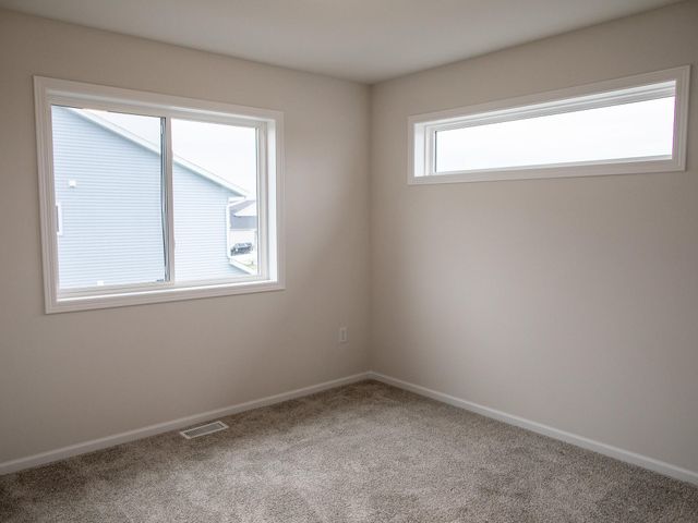 8810 Meadowlark Parkway S, Horace, ND 58047