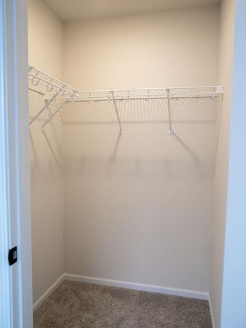 8810 Meadowlark Parkway S, Horace, ND 58047