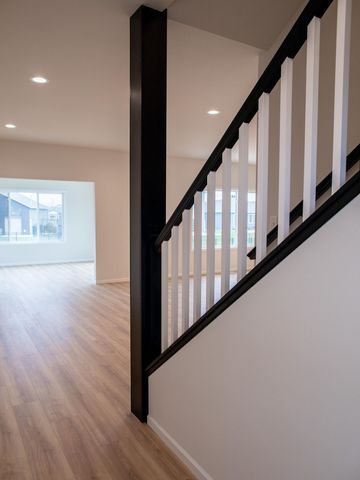 8810 Meadowlark Parkway S, Horace, ND 58047