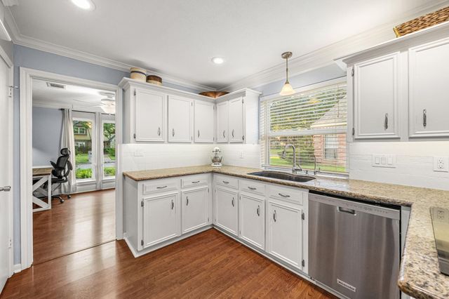 703 Cranfield Court, Katy, TX 77450