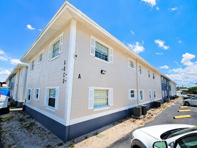 1400 EUDORA ROAD C32, Mount Dora, FL 32757