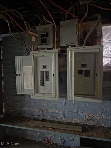 1045 Carlyon Road, East Cleveland, OH 44112