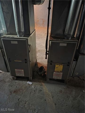 1045 Carlyon Road, East Cleveland, OH 44112