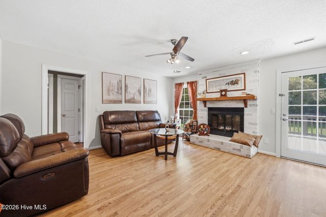 103 King Arthur Road, Greenville, NC 27858