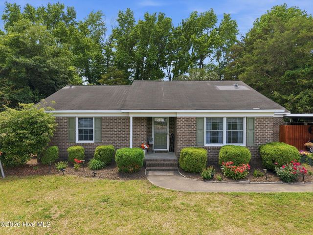 103 King Arthur Road, Greenville, NC 27858