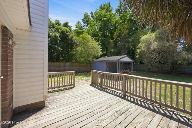 103 King Arthur Road, Greenville, NC 27858