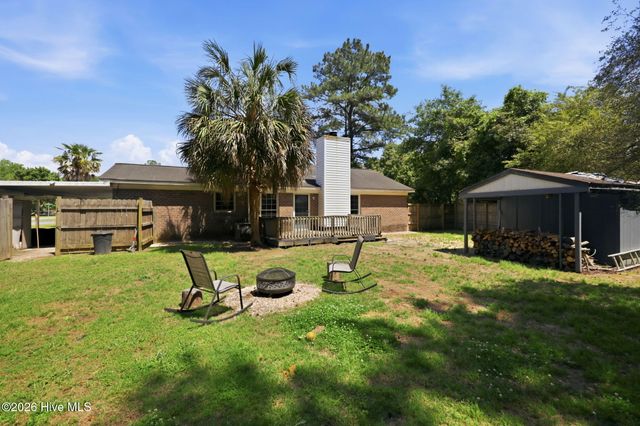 103 King Arthur Road, Greenville, NC 27858