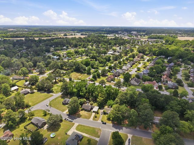 103 King Arthur Road, Greenville, NC 27858