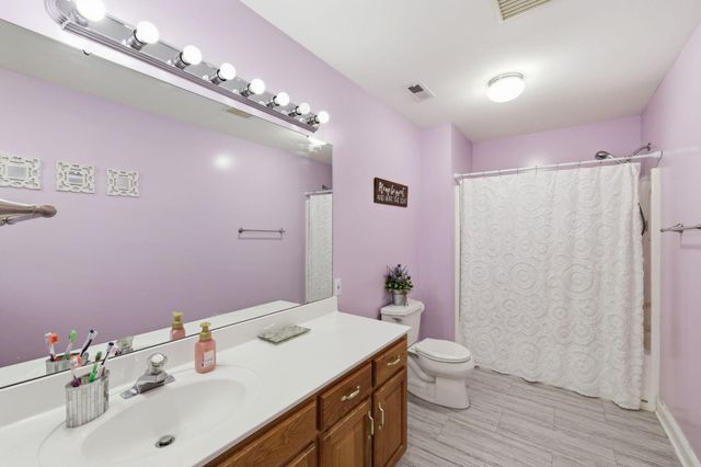 1098 Harbor Point Drive, Soddy Daisy, TN 37379
