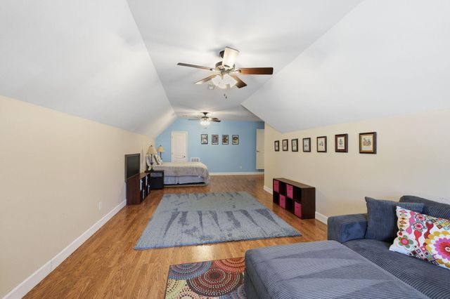 1098 Harbor Point Drive, Soddy Daisy, TN 37379