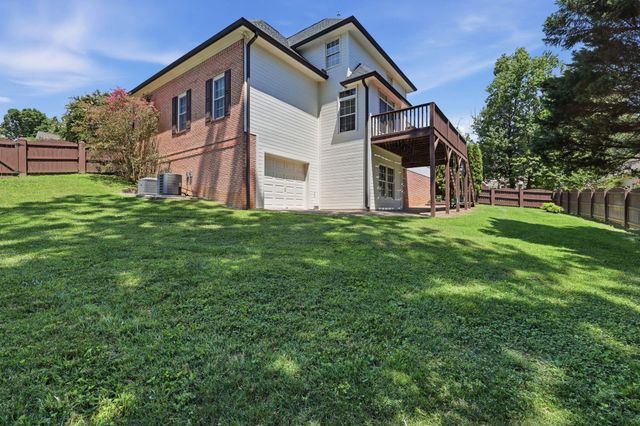 1098 Harbor Point Drive, Soddy Daisy, TN 37379