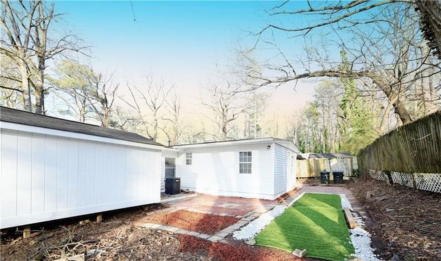88 Lucia Drive SE, Smyrna, GA 30082