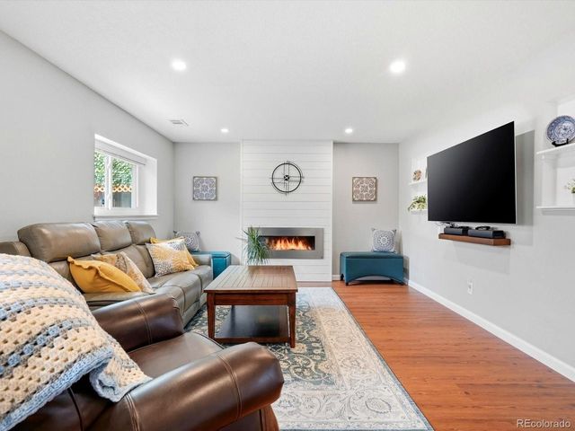 1338 S Lewiston Way, Aurora, CO 80017