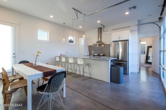 513 W Oury Street, Tucson, AZ 85705