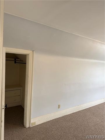 344 Elmwood Avenue 3rd floor, Buffalo, NY 14222