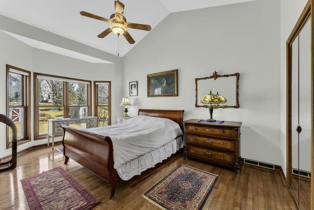 8411 207th AVENUE, Bristol, WI 53104