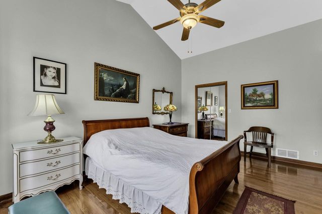 8411 207th AVENUE, Bristol, WI 53104