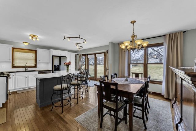 8411 207th AVENUE, Bristol, WI 53104