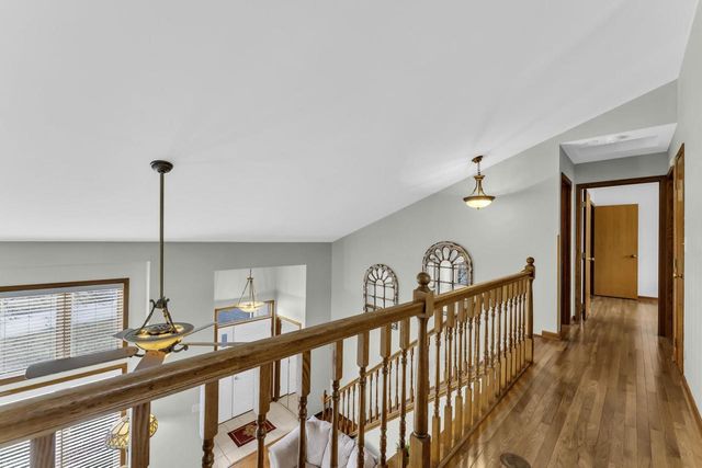 8411 207th AVENUE, Bristol, WI 53104