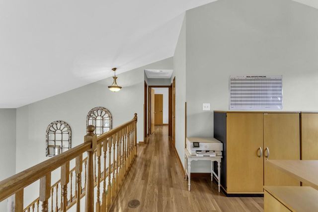 8411 207th AVENUE, Bristol, WI 53104