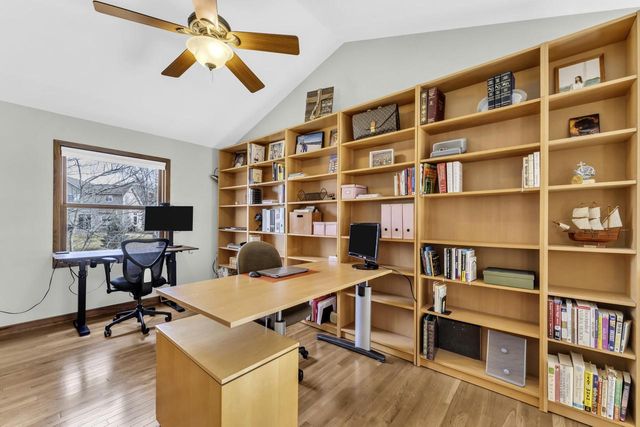 8411 207th AVENUE, Bristol, WI 53104