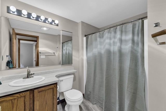 8411 207th AVENUE, Bristol, WI 53104