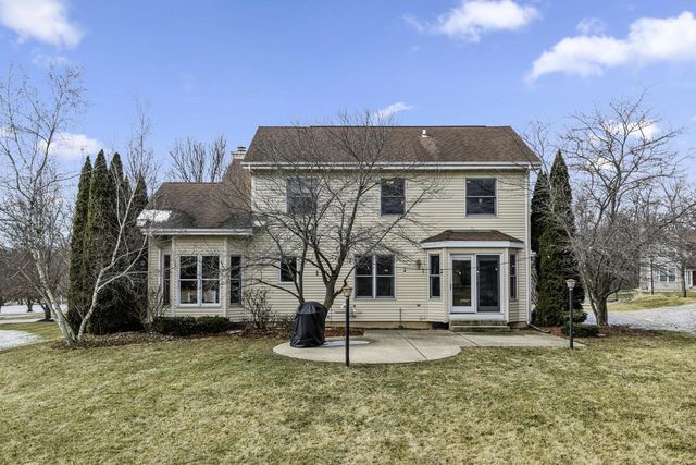 8411 207th AVENUE, Bristol, WI 53104