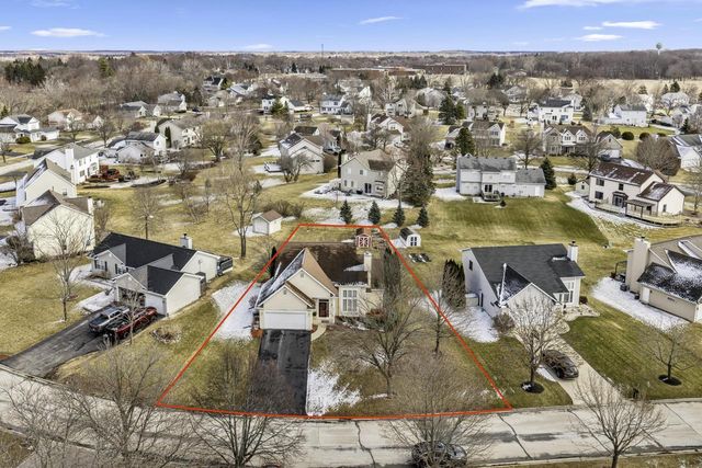 8411 207th AVENUE, Bristol, WI 53104